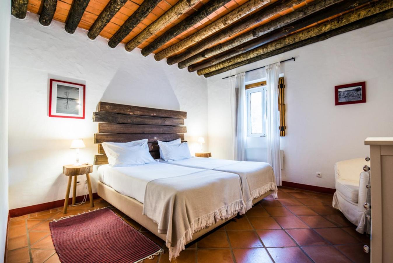 Affittacamere Casas De Juromenha Esterno foto