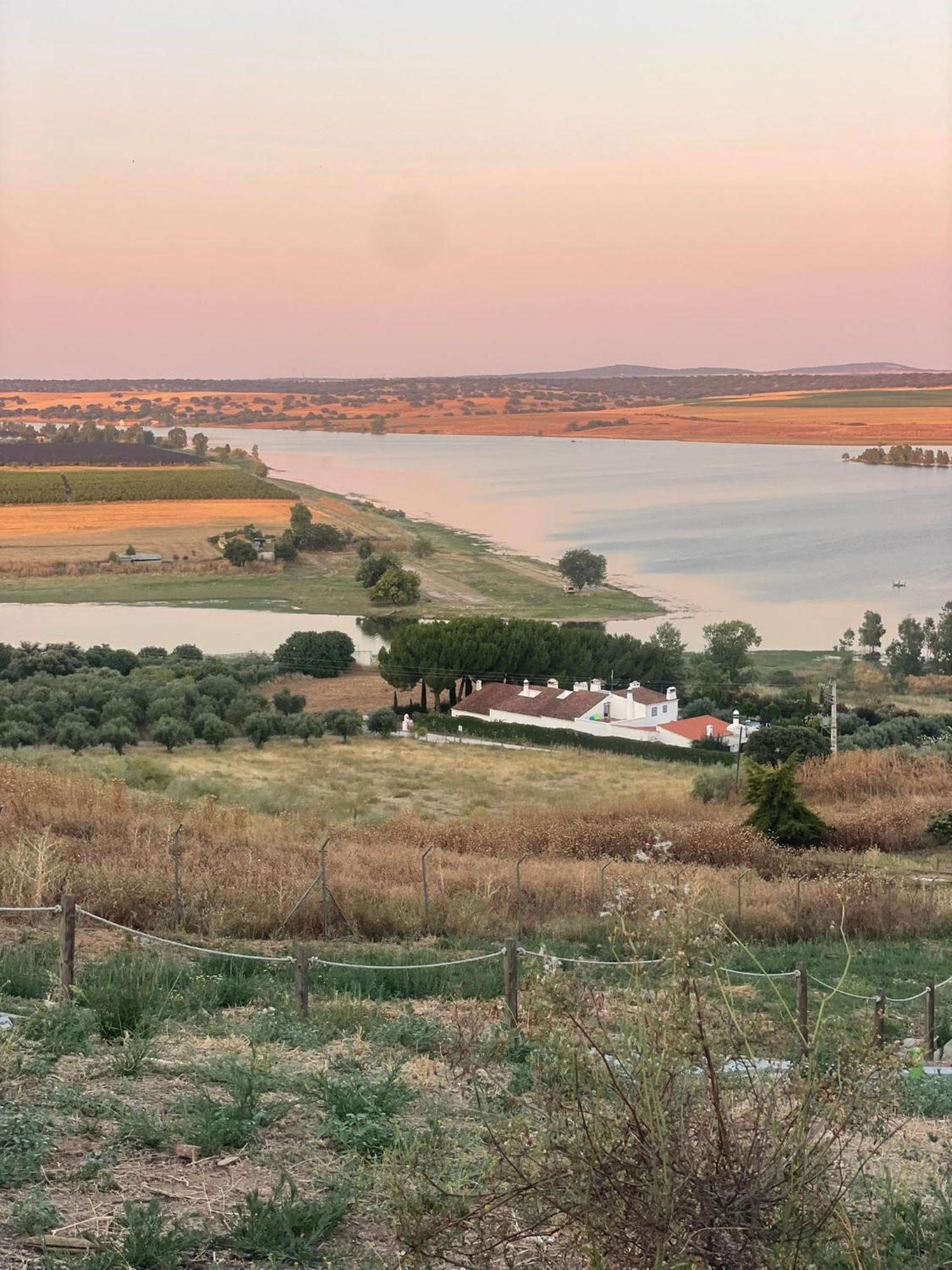 Affittacamere Casas De Juromenha Esterno foto